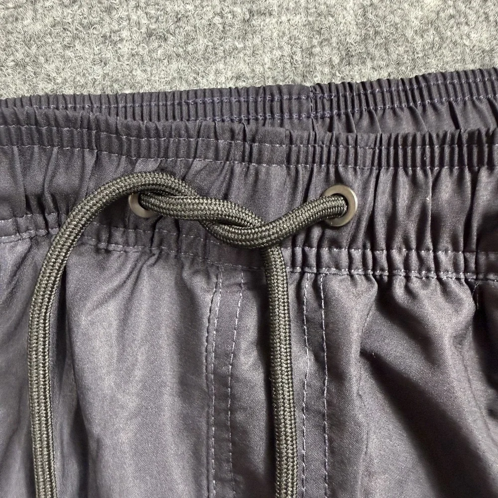The Unbranded Brand please note